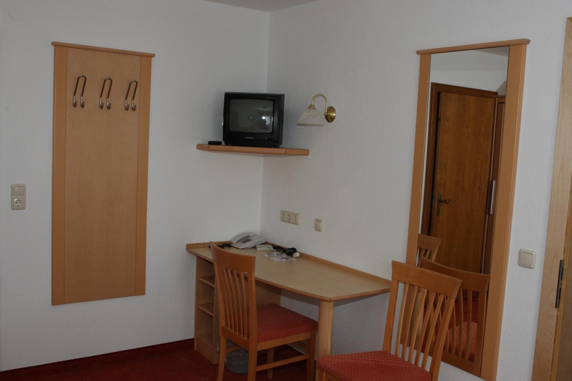 Hotel Garni Sonnenheim Fiss Ngoại thất bức ảnh